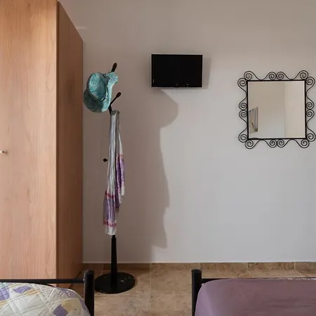 Apartment Halkia *